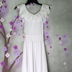 White dress long sleeveless ruffled collar and hem. New. S